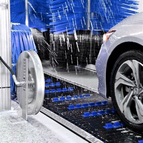 The Environmental Benefits of Waterless Car Wash with Black Magic